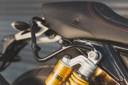 STELAŻ BOCZNY SLC LEWY SW-MOTECH YAMAHA XJR 1300 (15-), BLACK