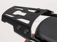 STELAŻ POD PŁYTĘ MONTAŻOWĄ KUFRA ALU-RACK SW-MOTECH HONDA VFR 800 X CROSSRUNNER (15-), BLACK