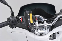 Daytona Uchwyt na smartphone, mocowany na kierownicy obejmą ze śrubą 87963