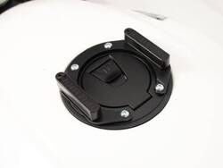 Triumph Speed Triple 1200 RS (2021-) Tank ring Lock it