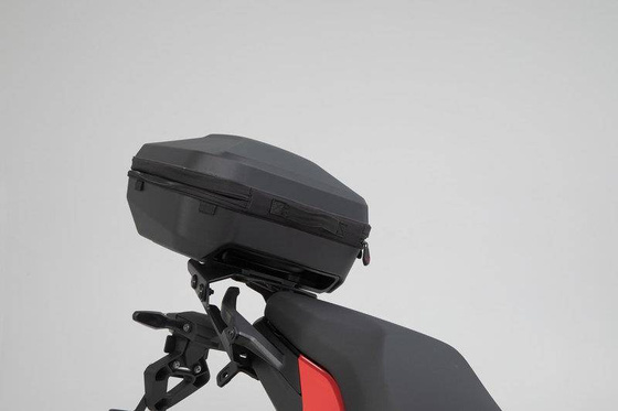 ZESTAW KUFRA CENTRALNEGO URBAN ABS SW-MOTECH HONDA CB650F/ CBR650F (14-), BLACK 16-29L