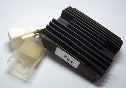 TOURMAX REGULATOR NAPIĘCIA HONDA VTR 1000 SP2 '02-'06 (MADE IN JAPAN) - WYPRZEDAŻ