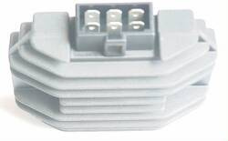 TOURMAX REGULATOR NAPIĘCIA KAWASAKI ZX 400/ ZZR 400 '94-'06, ZX 500 '93-'94, ZL 600 '95-'97, ZX 600 '93-'06, VN 750 '94-'06, ZR 750 '91-'03, VN 1500 '92-'99 (OEM:21066-1089) (MADE IN JAPAN)