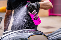 Muc-Off 664-CTJ - Biodegradowalny płyn do mycia motocykla z nanotechnologią z atomizerem - 1l - Nano Tech Motorcycle Cleaner