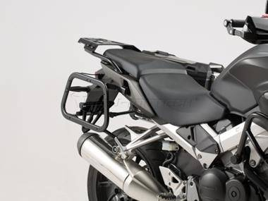 ZESTAW KUFRÓW BOCZNYCH TRAX ADV I STELAŻY SW-MOTECH HONDA VFR800X CROSSRUNNER (15-), BLACK 37/37L