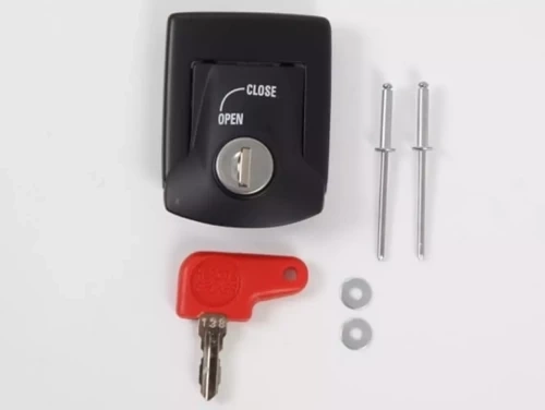 Zamek pokrywy z kluczem, wkładką i nitami – czarny