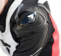 MIURA RS BLACK/WHITE 32