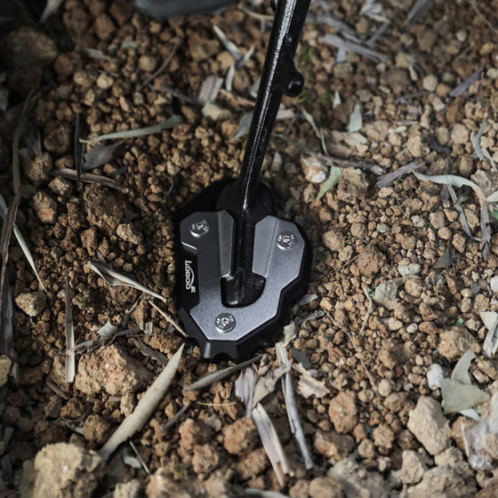 LOBOO Nakładka na stopkę boczną do HONDA GL1800 (10.3.03341.001.11)