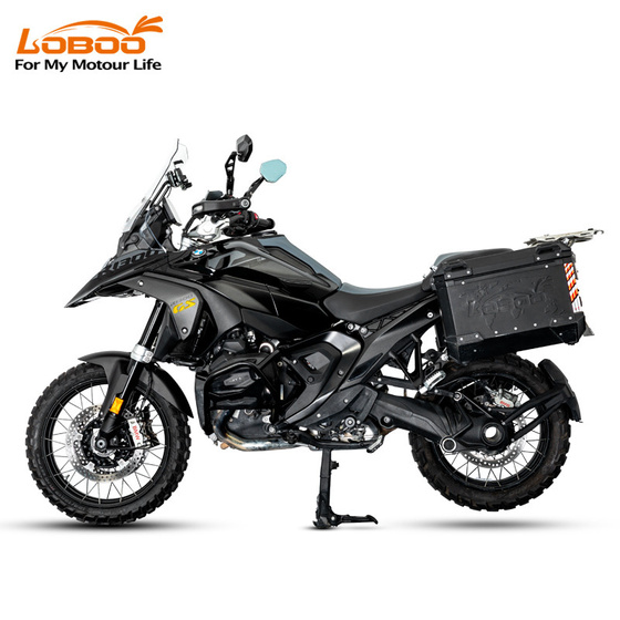 LOBOO Panel chłodnicy z włókna węglowego (czarny metal) do BMW R1300GS (2023-) Carbon Fiber Radiator Panel (10.3.32131.001.11)