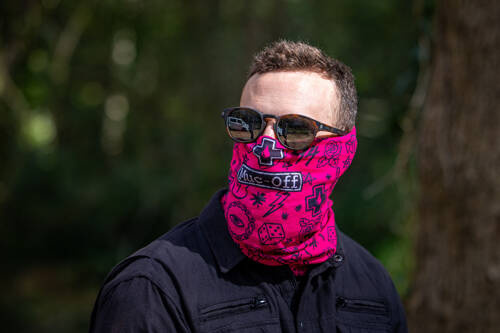 Muc-Off Neck Gaiter Pink Punk