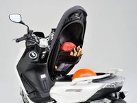 93002 UNDER-SEAT STORAGE POCKET LARGE