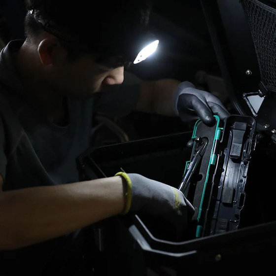 LOBOO Lampka sportowa z uchwytem na bagaż PIKE (01.1.05002.002.01)