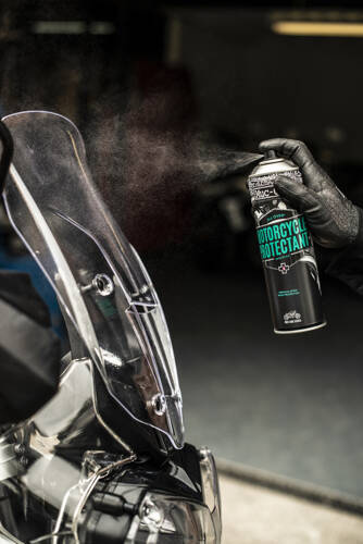 Muc-Off 608 - Motorcycle Protectant preparat zabezpieczający każdą powierzchnię pomiędzy myciami - 400ml