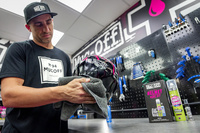 Muc-Off 219 - Preparat do czyszczenia wizjerów i gogli - 250ml - Helmet Visor & Goggle Cleaner