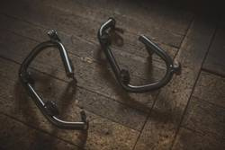 STELAŻ BOCZNY SLC LEWY SW-MOTECH DUCATI SCRAMBLER (14-), SIXTY2 (16-), BLACK