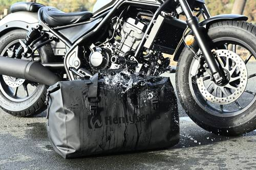 HB DH-749 SEAT BAG, BLACK WATER-RESISTANT