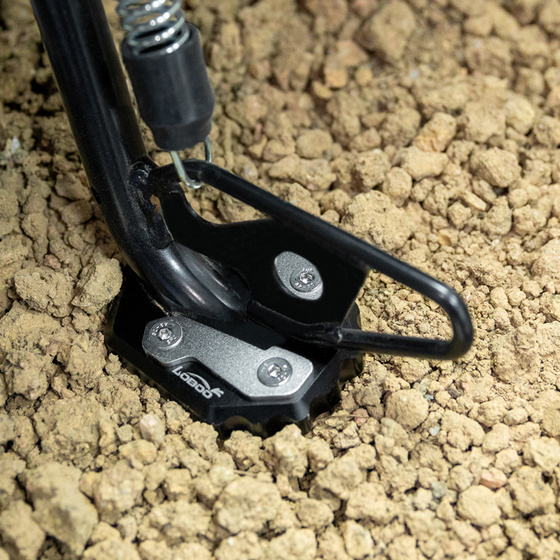 LOBOO Nakładka na stopkę boczną do YAMAHA NMAX155 (2022-) (10.3.03852.001.01)