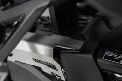 PRZEDŁUŻENIE OSŁONY ŁAŃCUCHA SW-MOTECH HONDA CRF1000L (15-17), SILVER