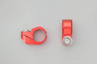 Zestaw zacisków do wspornika kierownicy 22.2mm  czerwony