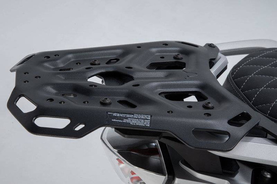 ZESTAW KUFRA CENTRALNEGO TRAX ADV SW-MOTECH YAMAHA MT-09 (16-), SILVER 38L