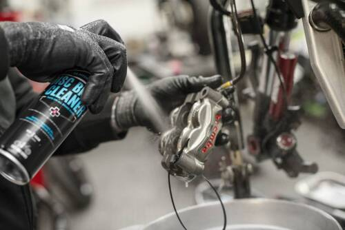 Muc-Off 613 - Preparat do czyszczenia tarcz i klocków hamulcowych, zapobiega piszczeniu - 400ml - Brake Cleaner