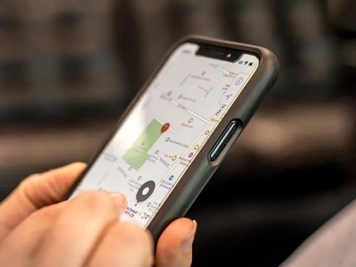 Quad Lock® Tempered Glass Screen Protector - iPhone 14 Plus