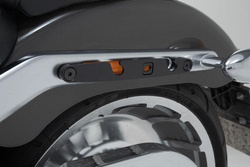 STELAŻ BOCZNY SLH LEWY SW-MOTECH HARLEY-DAVIDSON SOFTTAIL SLIM (17-), BLACK