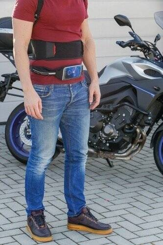 P16160 Sportowa nerka Plus czarna