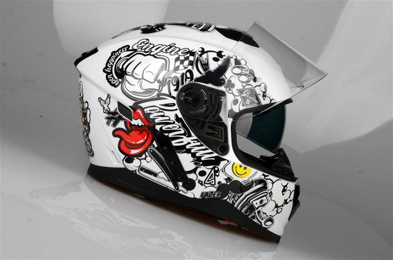 Kask Motocyklowy LAZER RAFALE EVO Stickerbomb (kol. Biały - Czarny - Srebrny - Czerwony) rozm. L